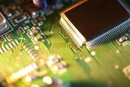 半导体产业转移深入，国产化良机已至